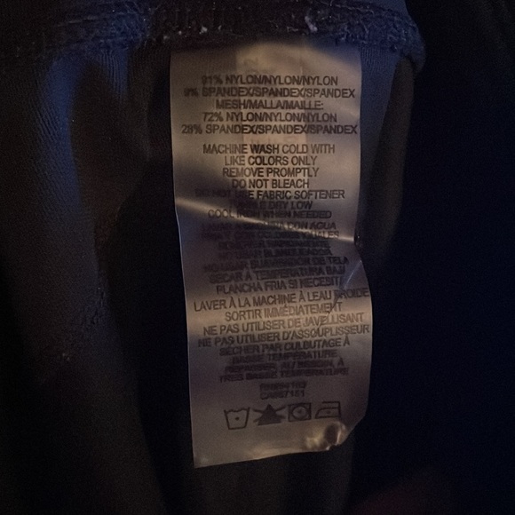 Calvin Klein Performance: black/pink cropped leggings: size M. - Picture 4 of 4